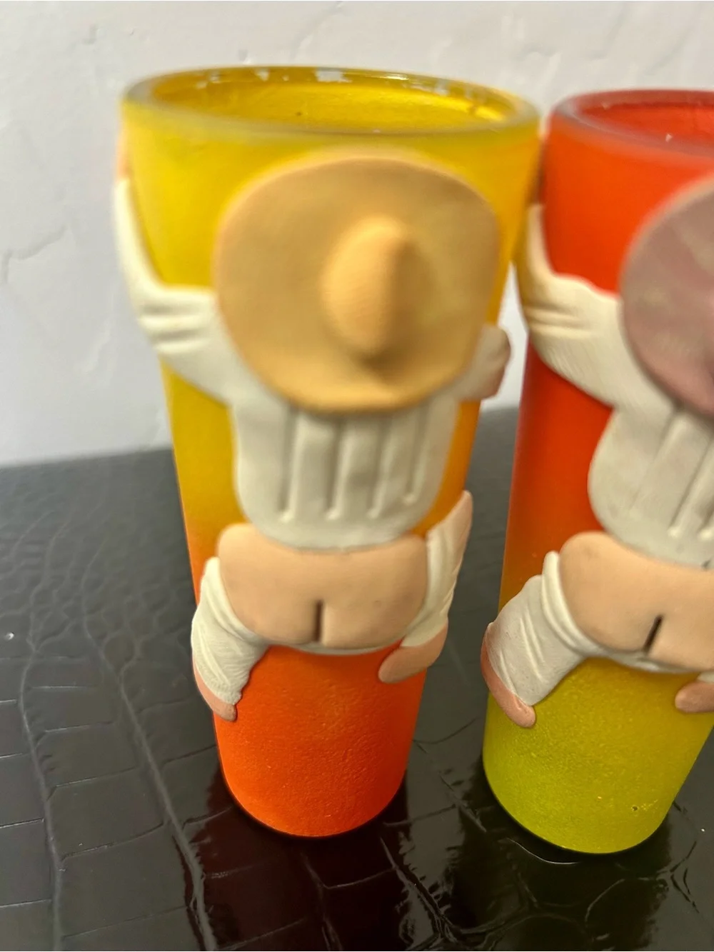 VTG Two Cheeky Siesta Shot Glasses Set 🌵 Funny 3D Clay Butt Frosted Tumblers